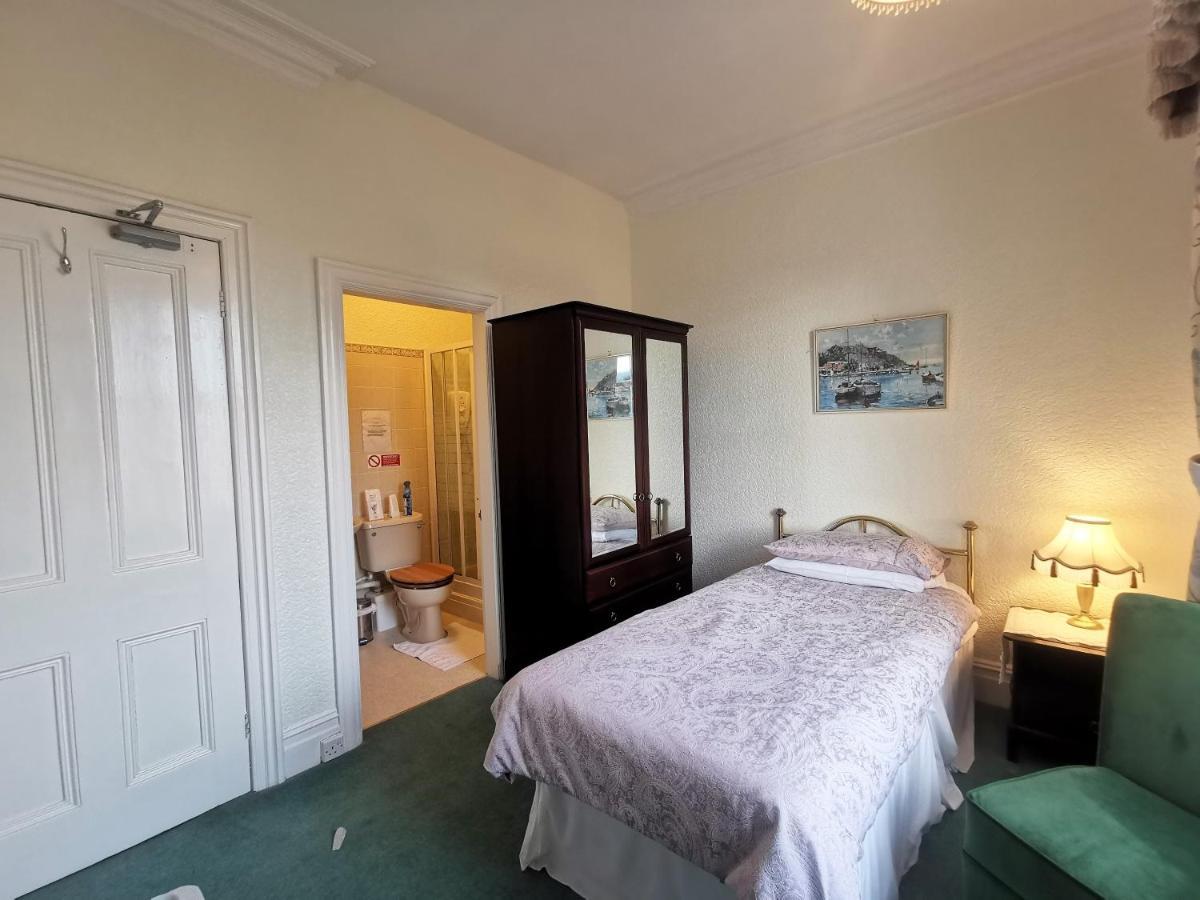 Bron Orme Private Hotel Llandudno Exterior photo