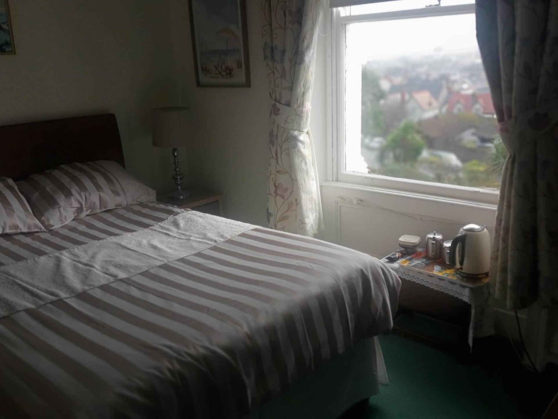 Bron Orme Private Hotel Llandudno Exterior photo