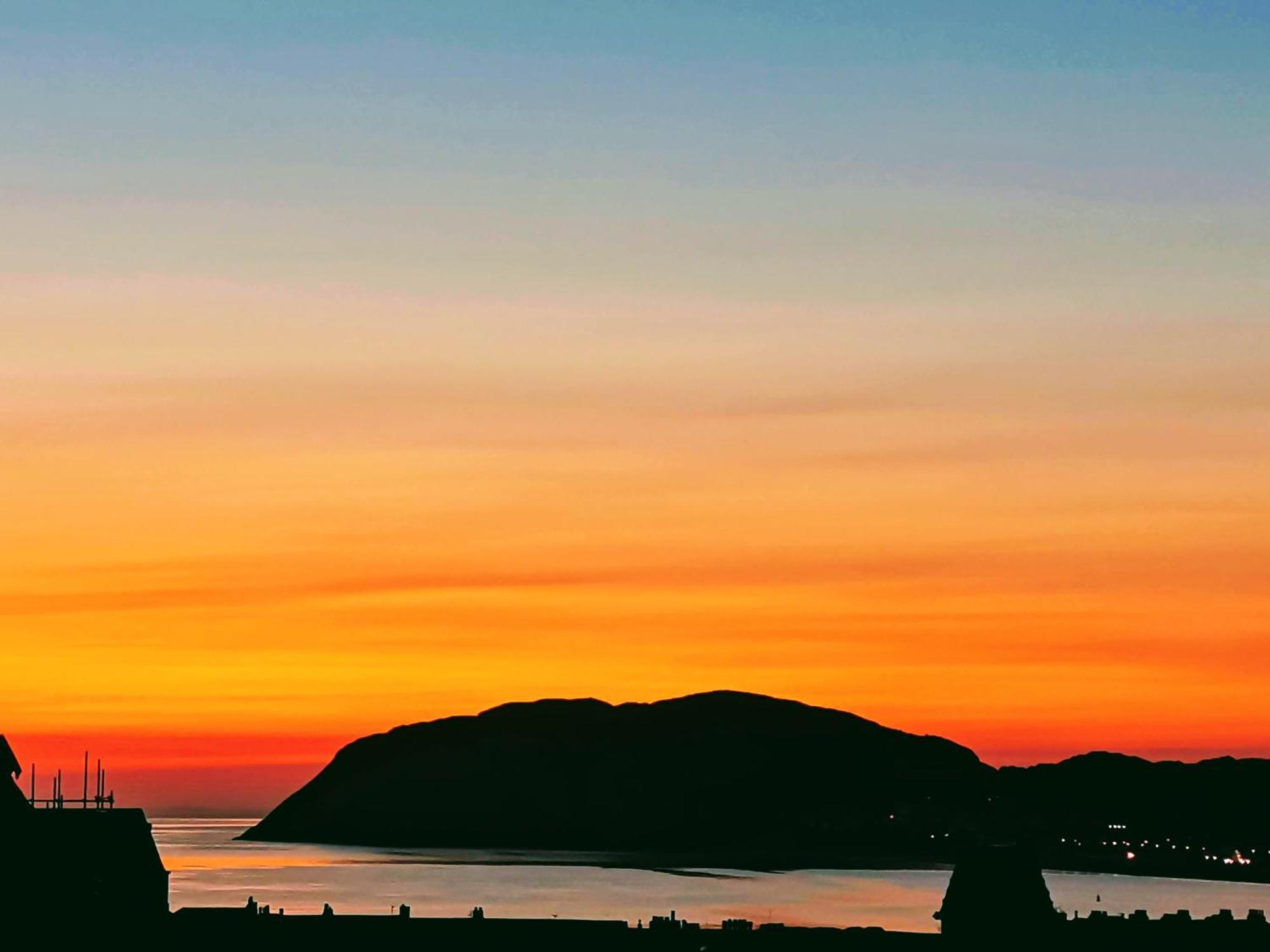 Bron Orme Private Hotel Llandudno Exterior photo