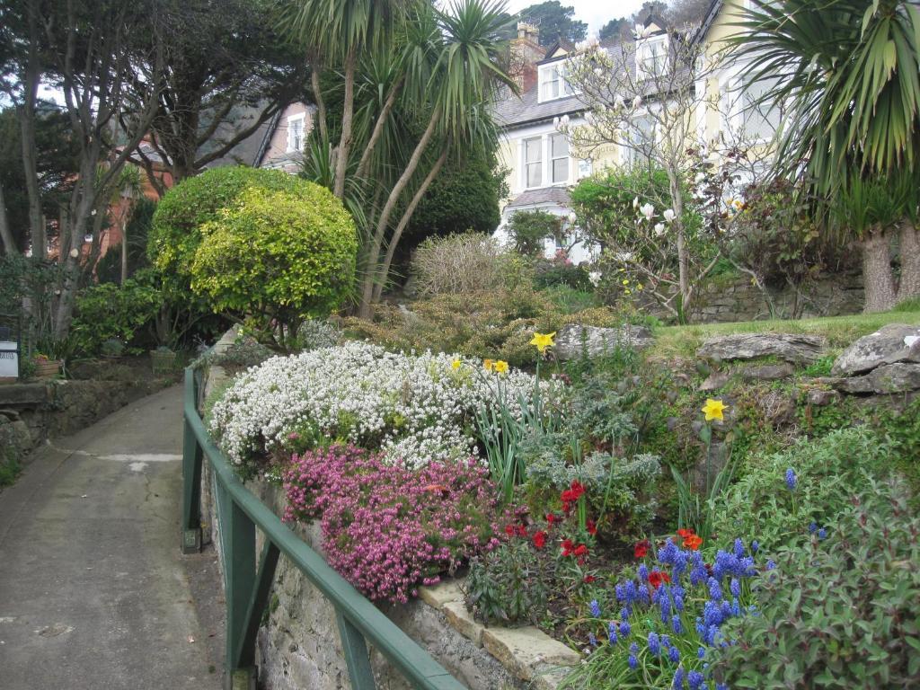 Bron Orme Private Hotel Llandudno Exterior photo